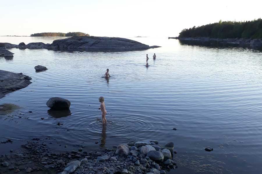 Villa Laxvarpet ranta